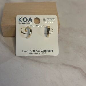 Koa Collection Tiny Gold Hoop Earrings NWT